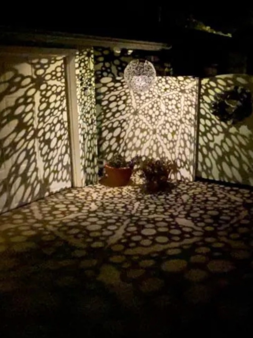 Glowtheory pendant light - Black Bubble